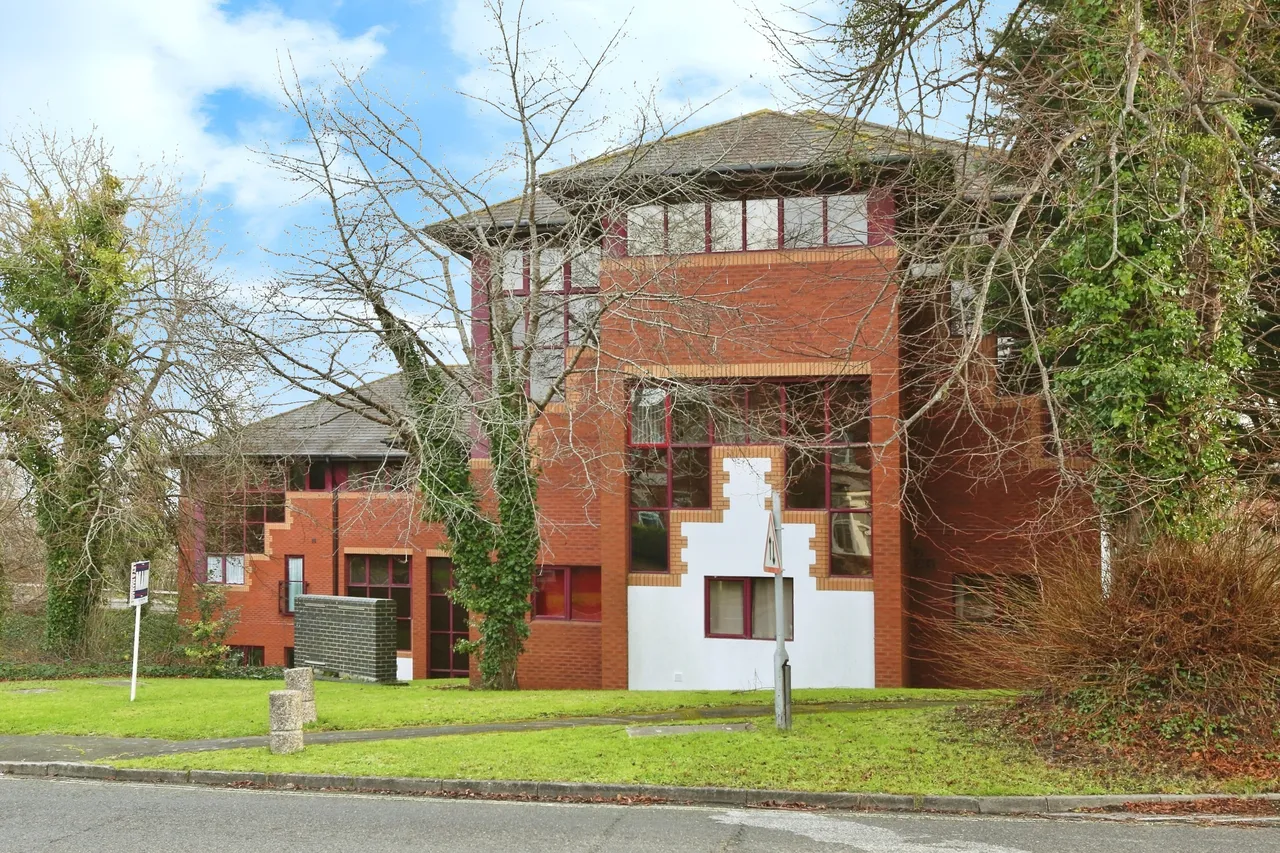 2 bed flat for sale, Wickham Road, Fareham, PO16