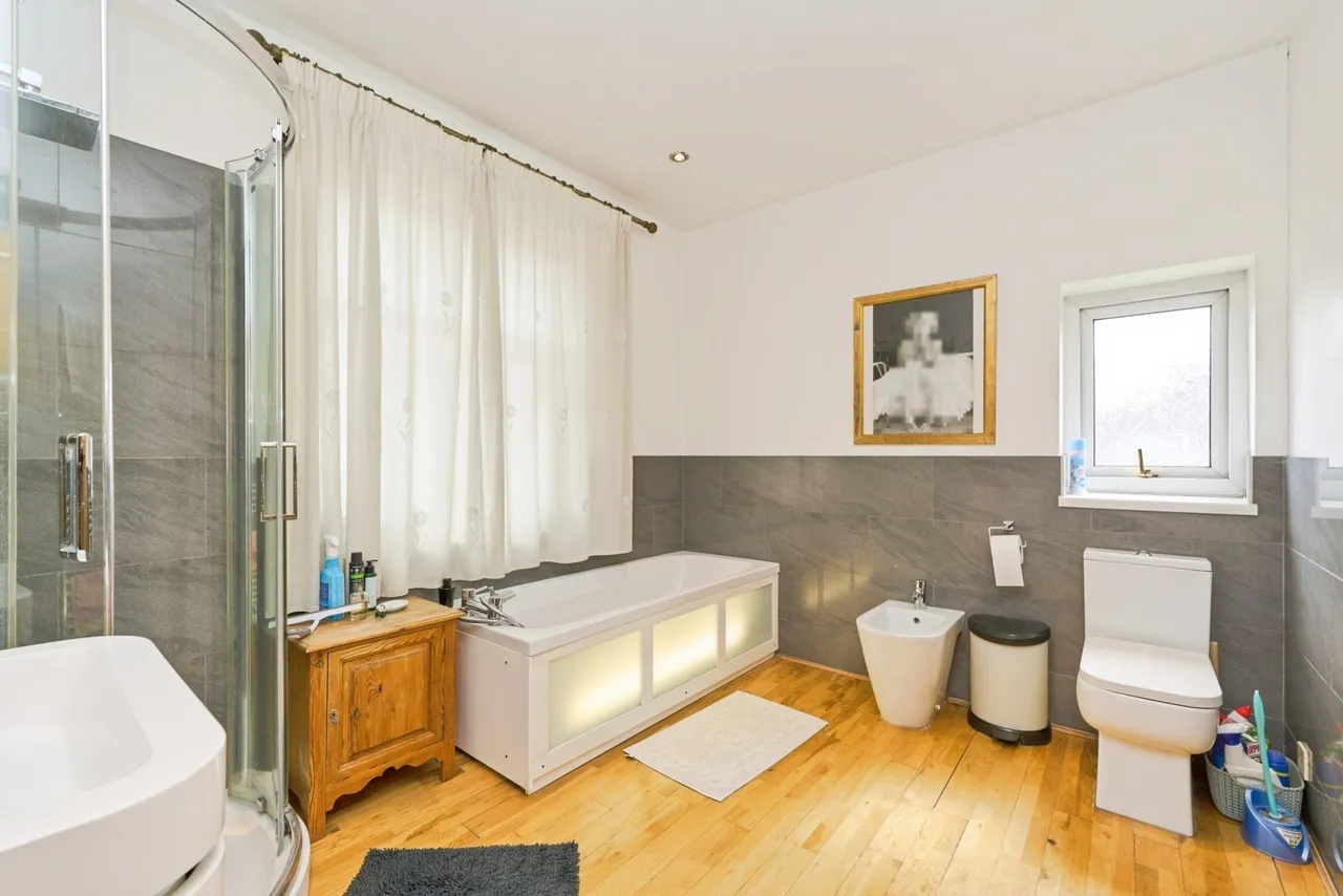 Tolworth Rise North, Surbiton, KT5, photo 16