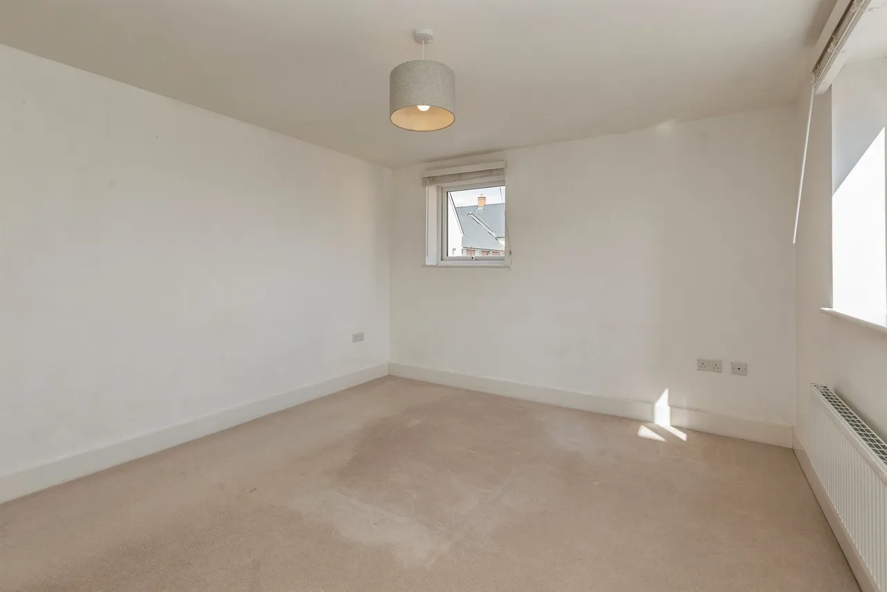 Bramley Road, Aylesbury, HP18, photo 7