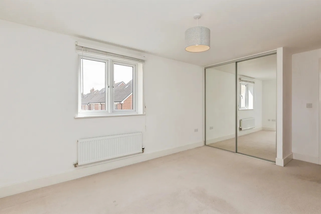 Bramley Road, Aylesbury, HP18, photo 6
