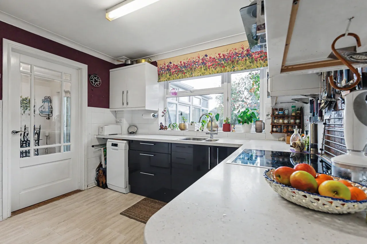Allesborough Drive, Pershore, WR10, photo 6