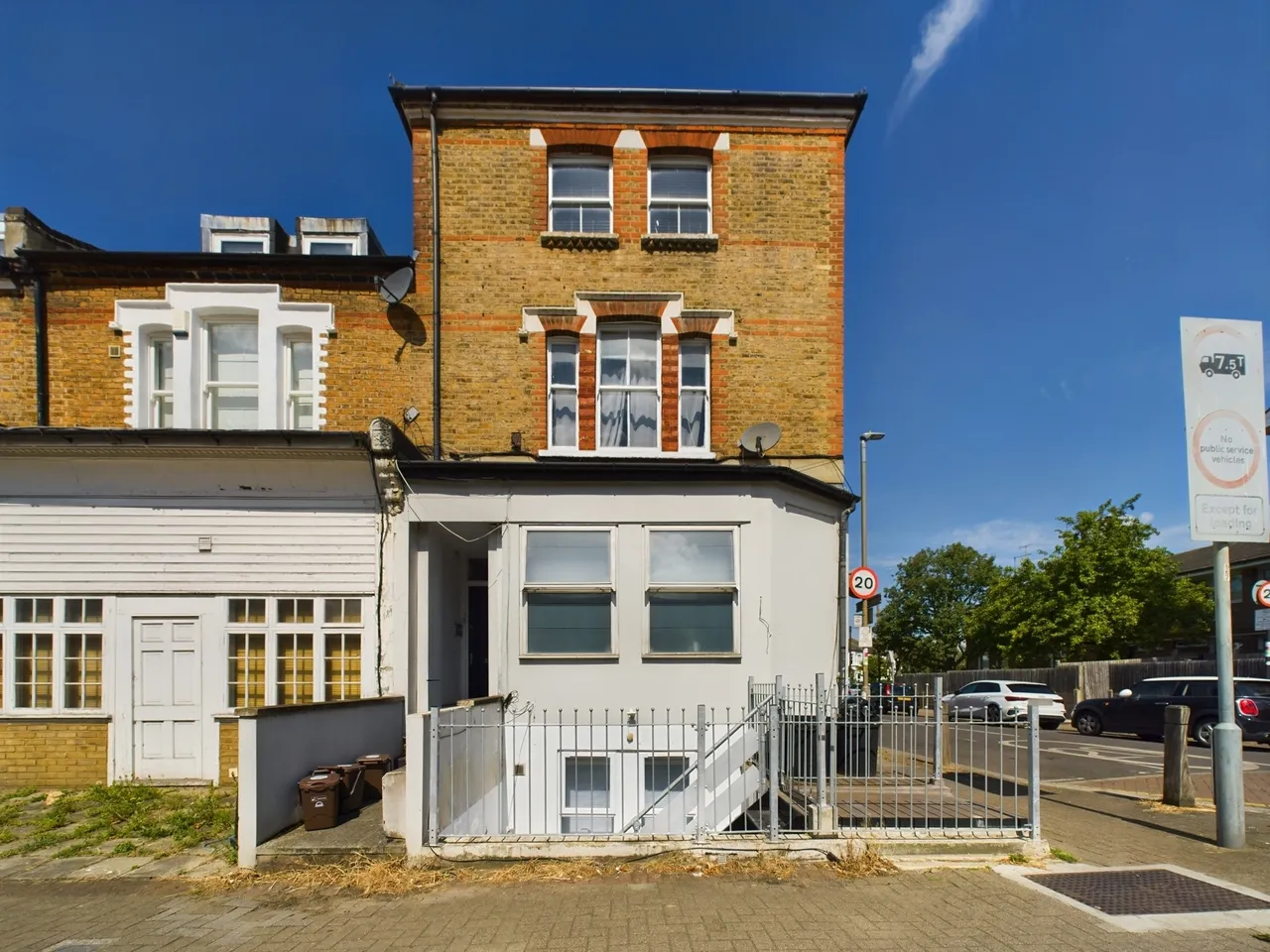 Earlsfield Road, London, photo 7