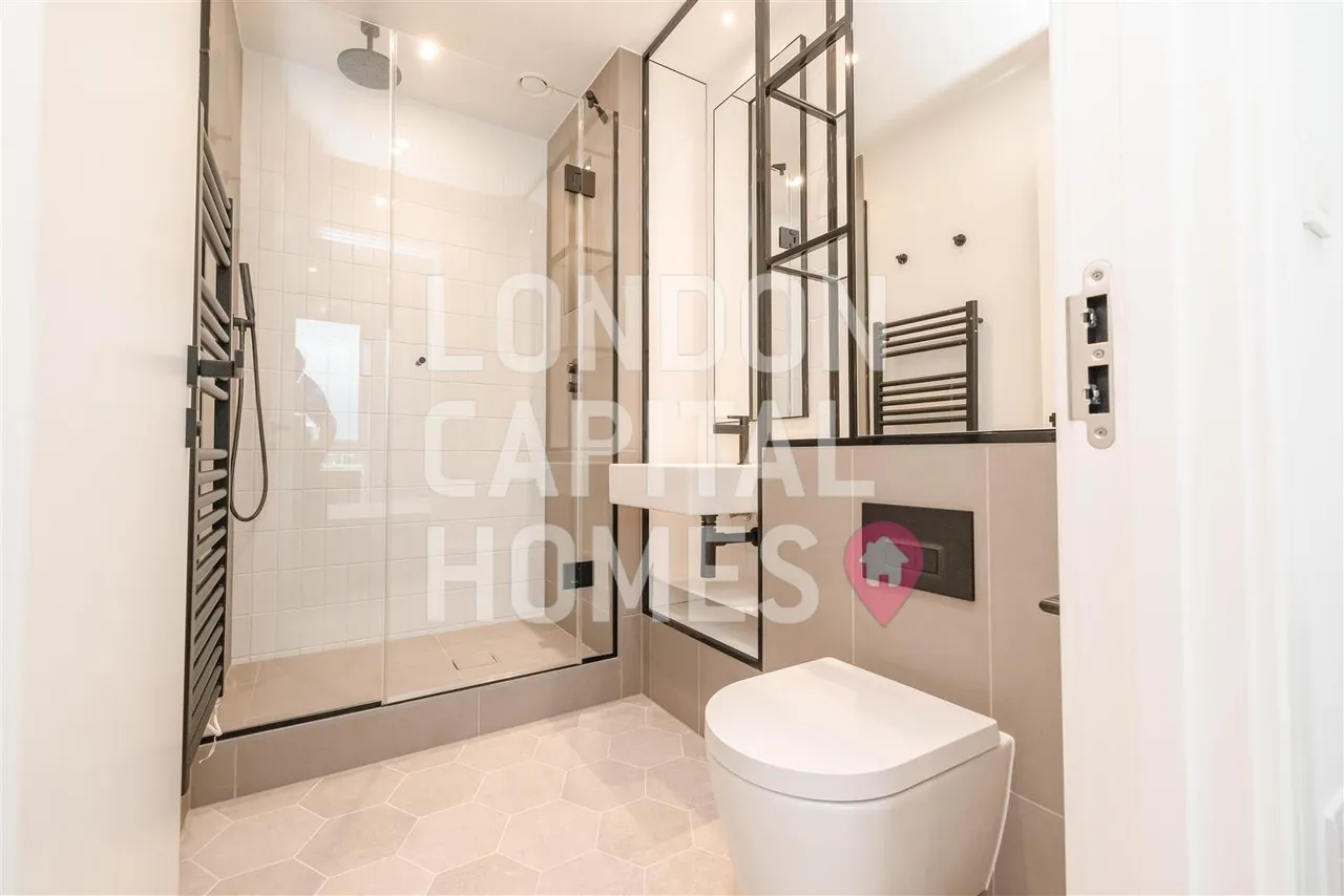 Caldon Boulevard, Wembley, photo 8