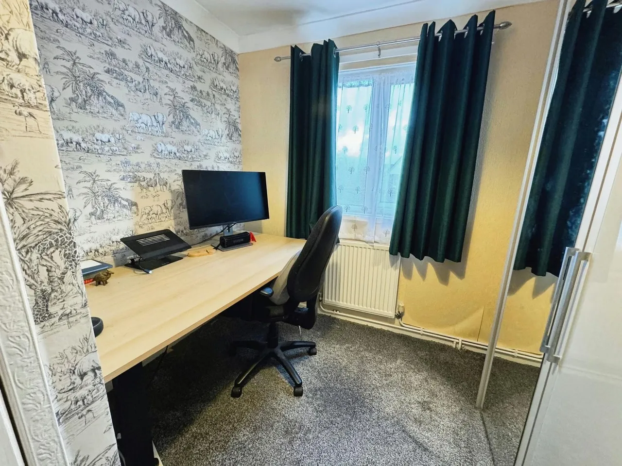 Chiltern Gardens, Dawley, TF4, photo 11
