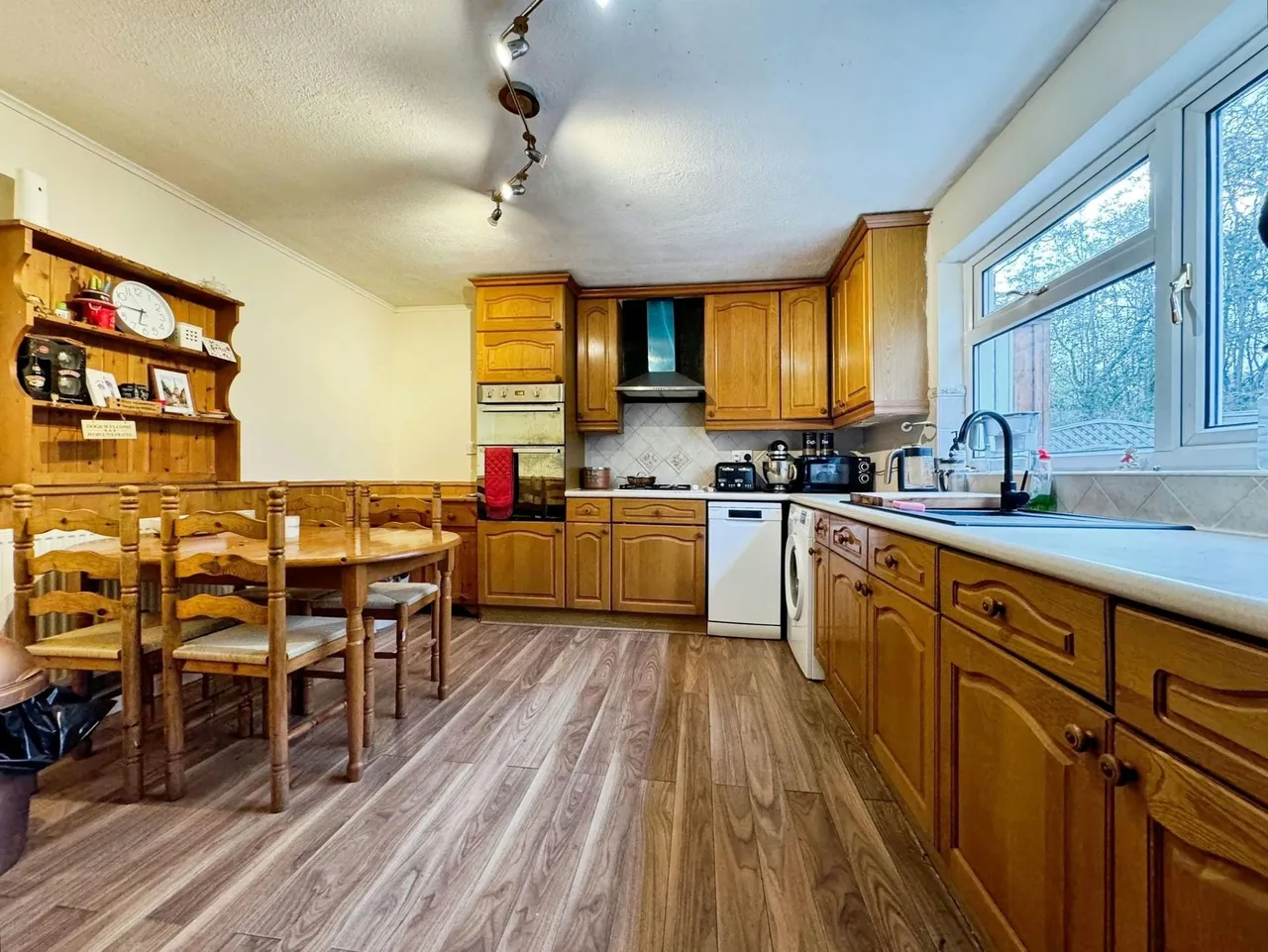Chiltern Gardens, Dawley, TF4, photo 4