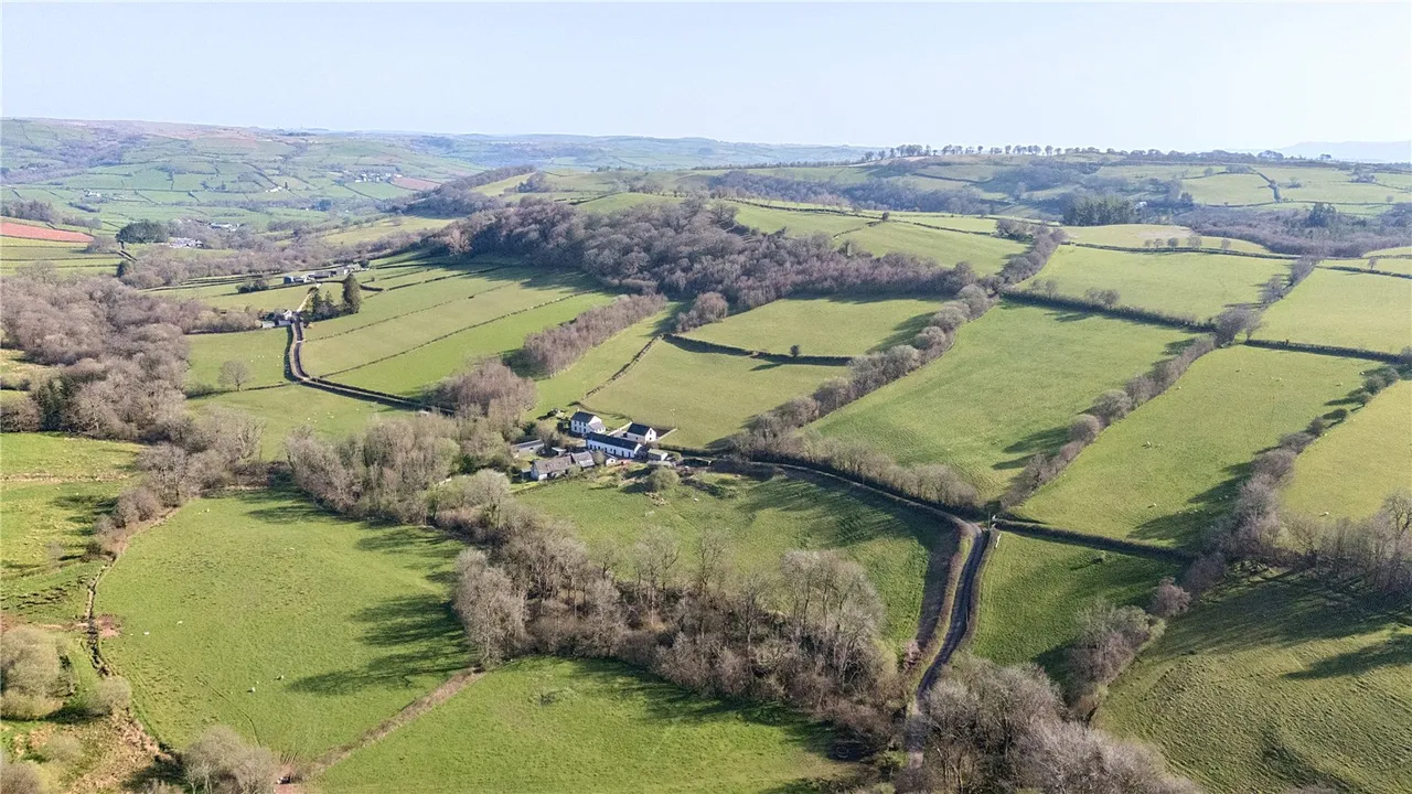 Cwmcamlais, Brecon, Powys, LD3 8TE, photo 27