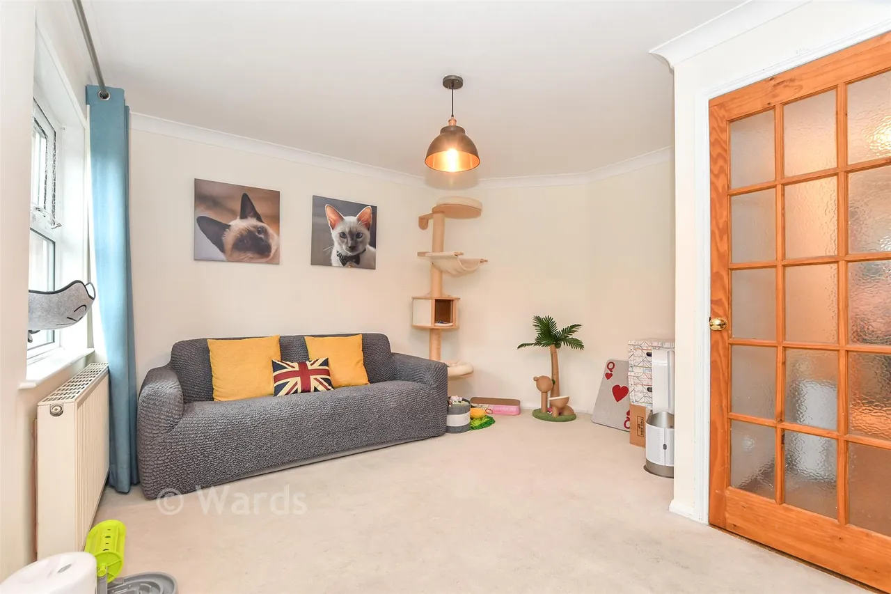 Goteley Mere, Kennington, TN24, photo 4