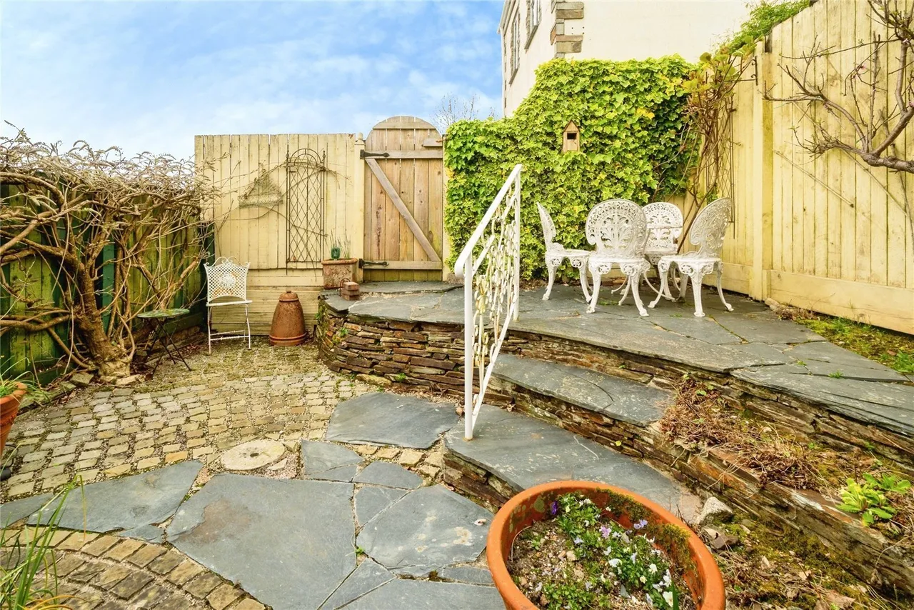 Nikita Terrace, Bodmin Hill, PL22, photo 5