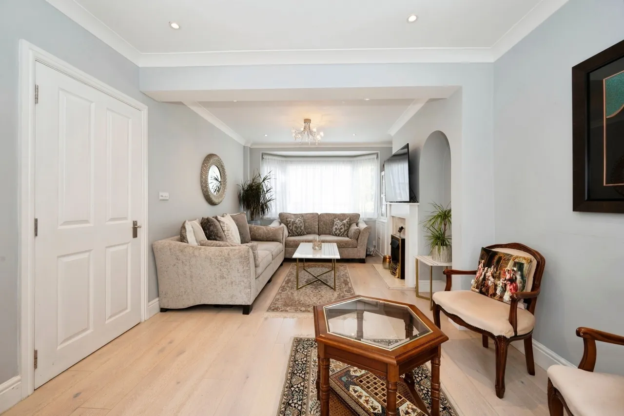 Buckland Way, Worcester Park, KT4, photo 5