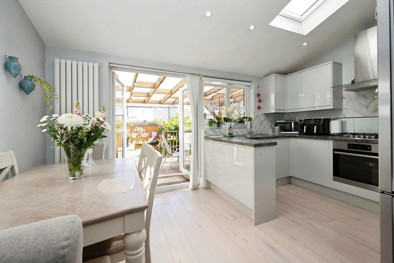 Buckland Way, Worcester Park, KT4, photo 2