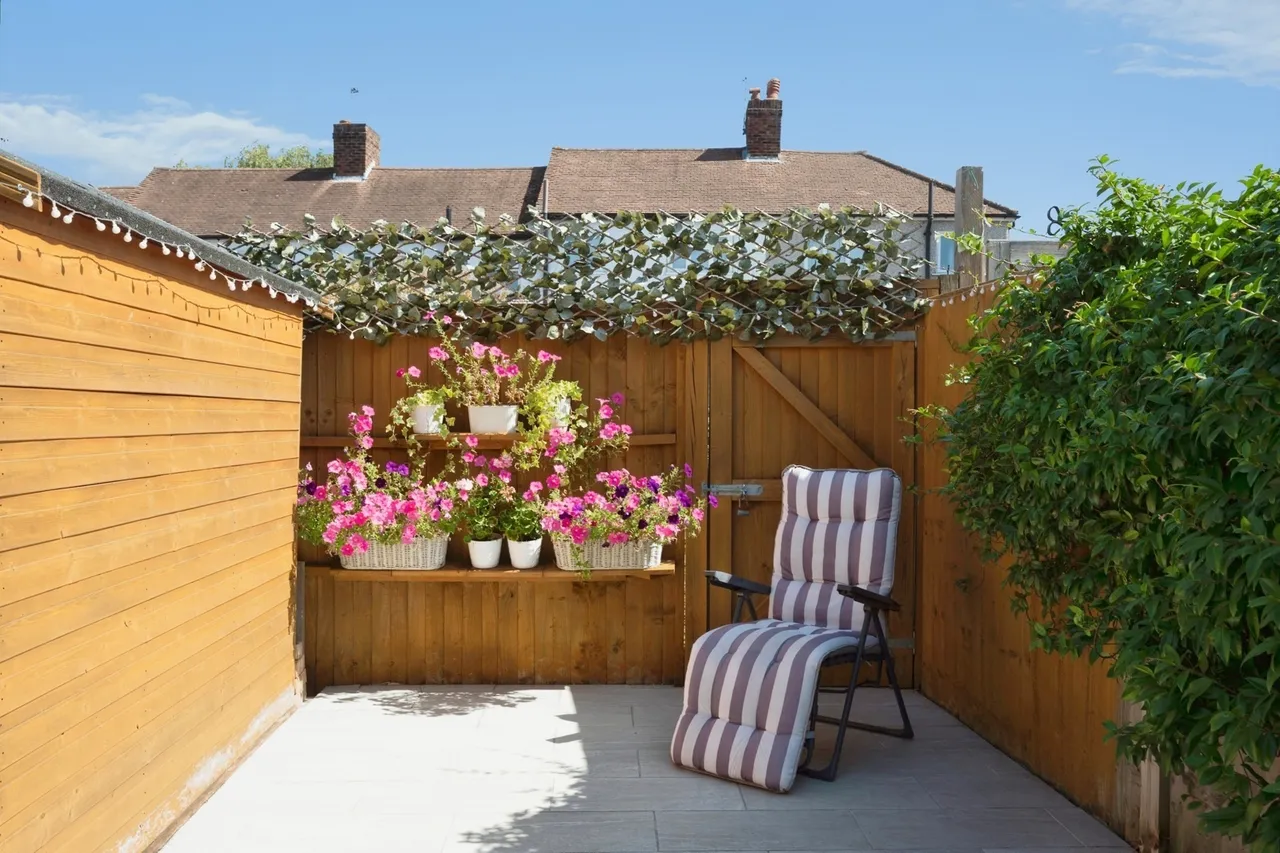 Buckland Way, Worcester Park, KT4, photo 11