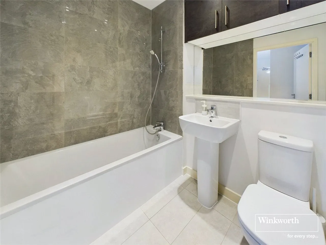 Westmoreland Road, Kingsbury, NW9, photo 7