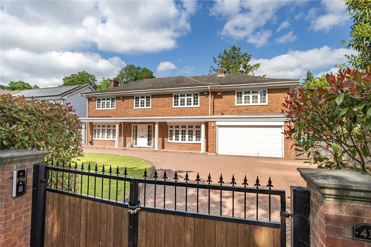Brackendale Road, Camberley, Surrey, GU15 2JN, photo 19
