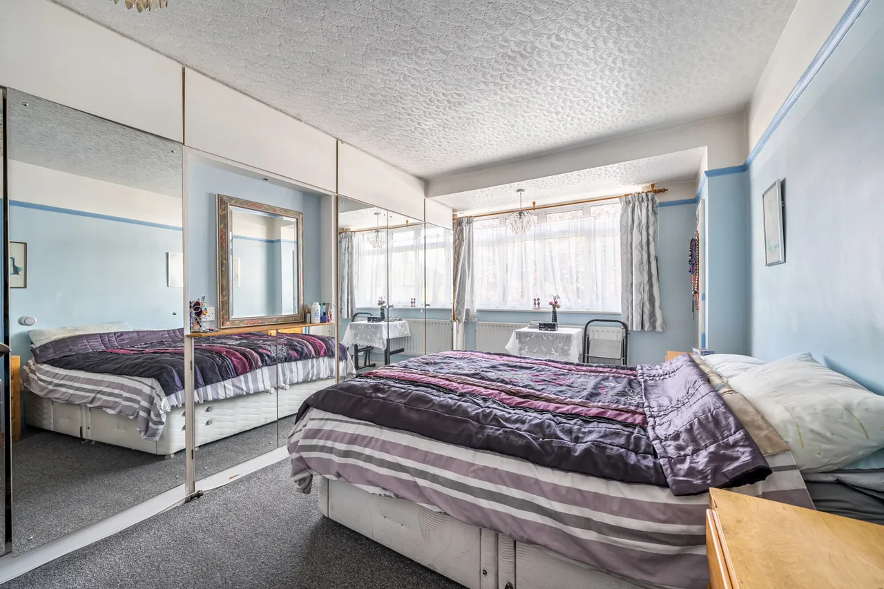 Bishop Ken Road, Harrow, HA3, photo 5