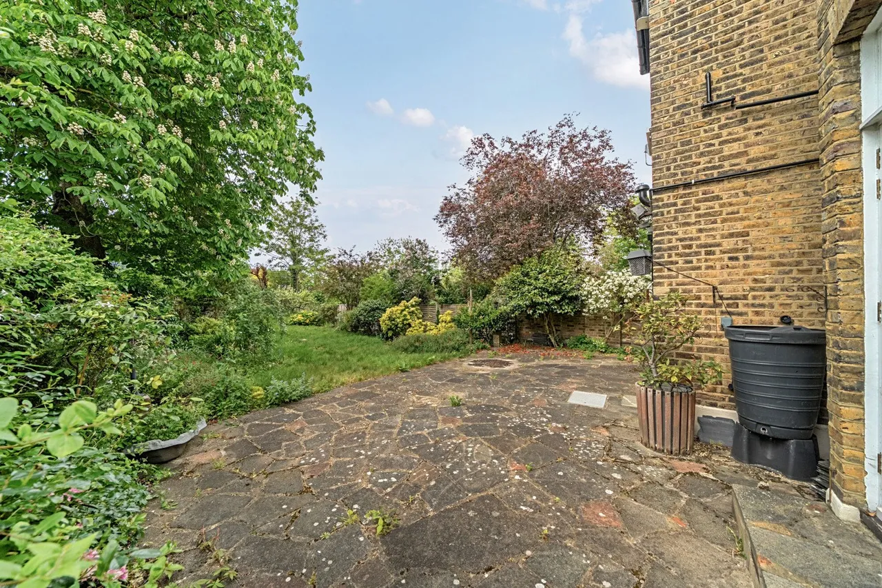 Coleraine Road, SE3, photo 2