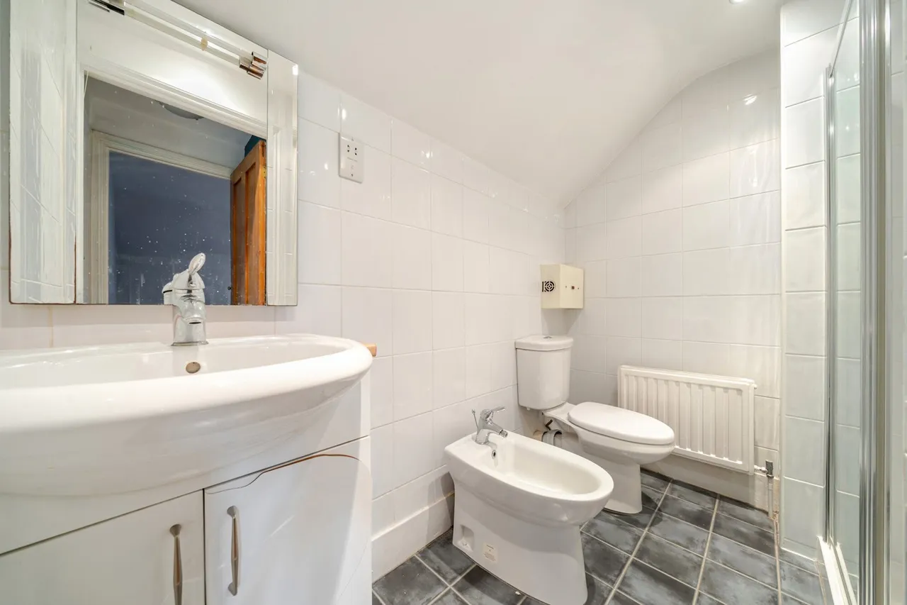 Coleraine Road, SE3, photo 21