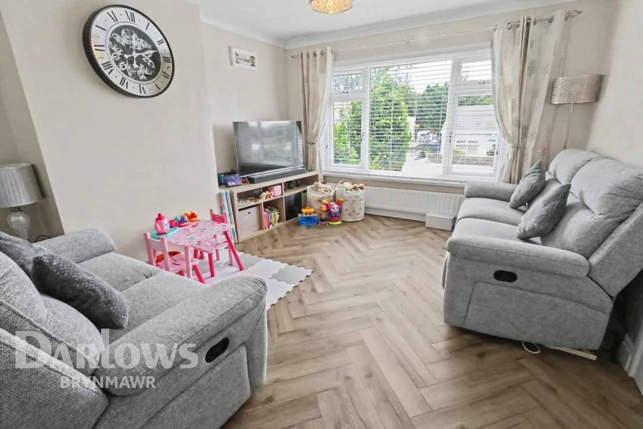 Canterbury Road, Ebbw Vale, photo 3