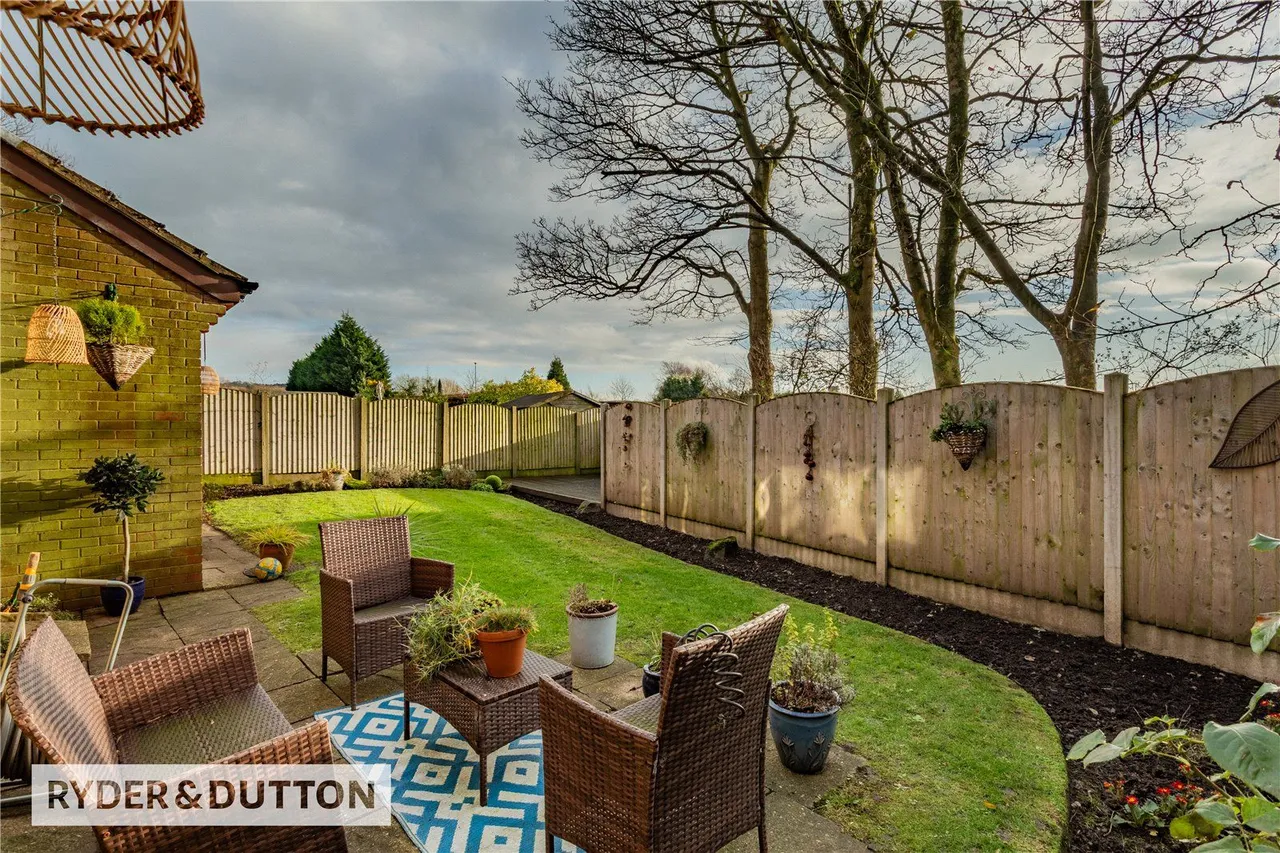 Sautridge Close, Slattocks, M24, photo 13