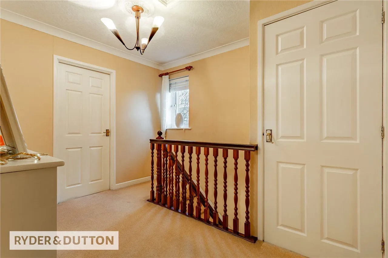 Sautridge Close, Slattocks, M24, photo 27