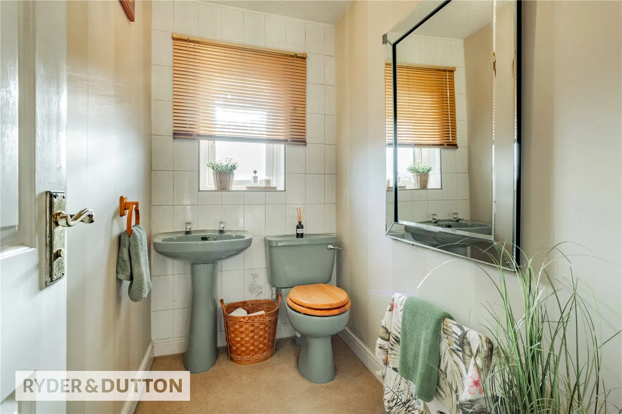 Sautridge Close, Slattocks, M24, photo 29