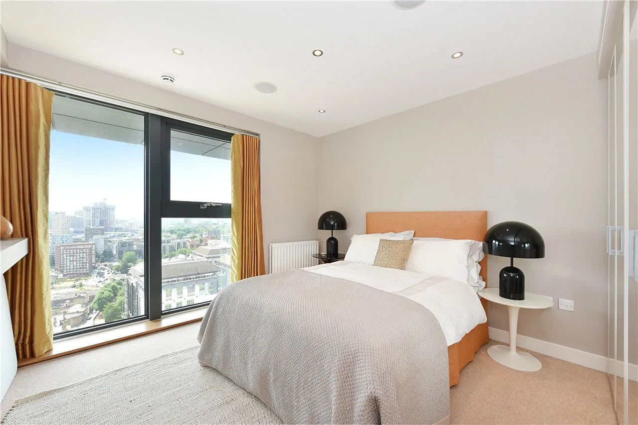Blackwall Way, London, E14, photo 4