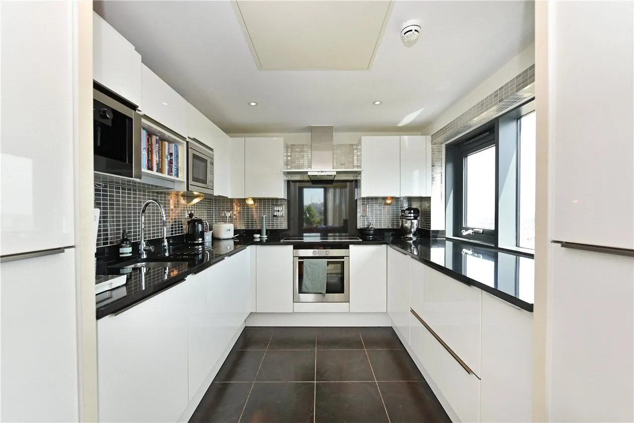 Blackwall Way, London, E14, photo 6