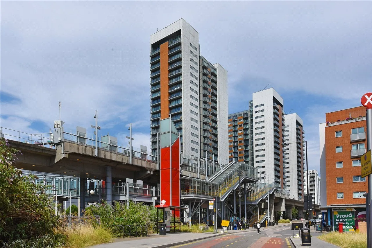 Blackwall Way, London, E14, photo 14