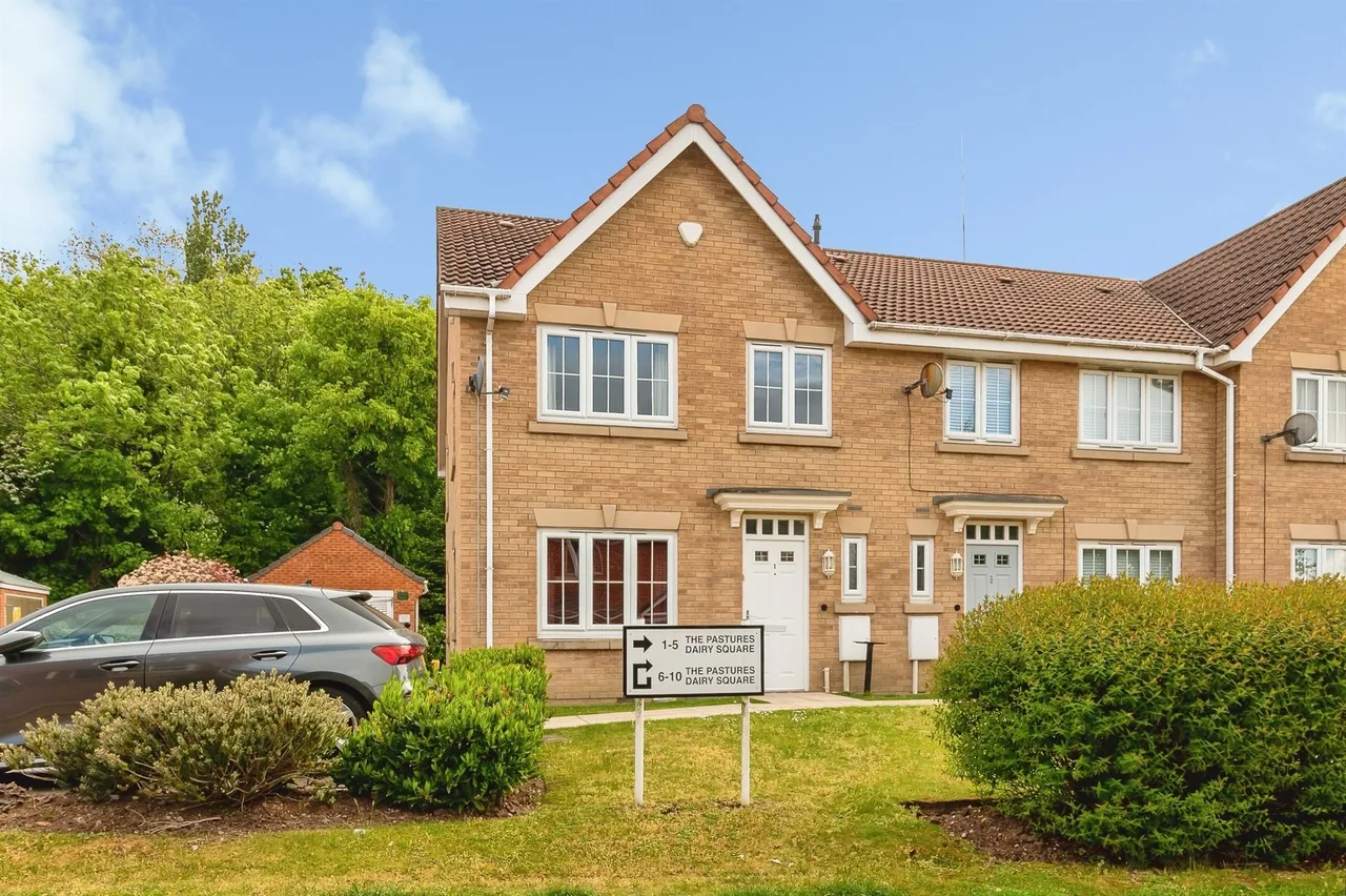 2 bed house for sale, The Pastures, Nottingham, NG8