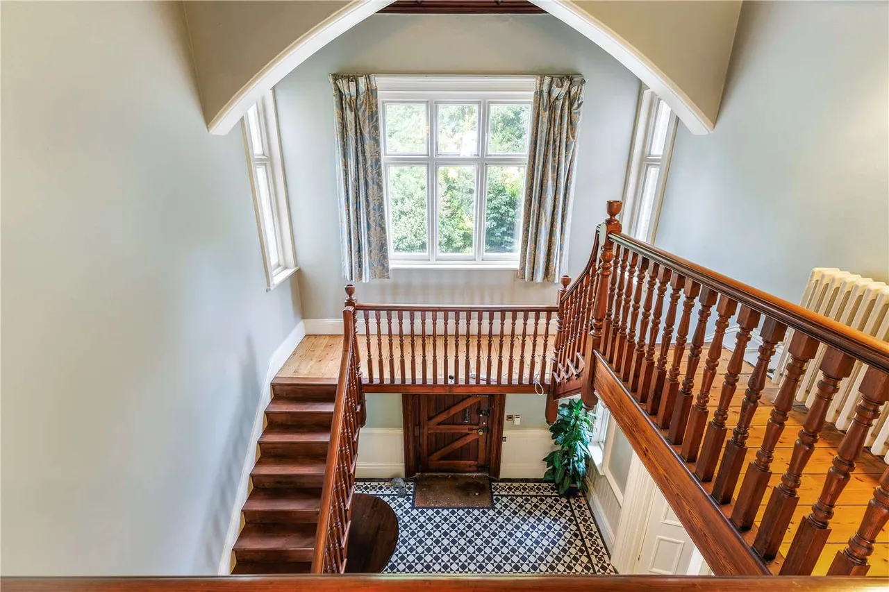 Quarry Road, Winchester, Hampshire, SO23 0JG, photo 7