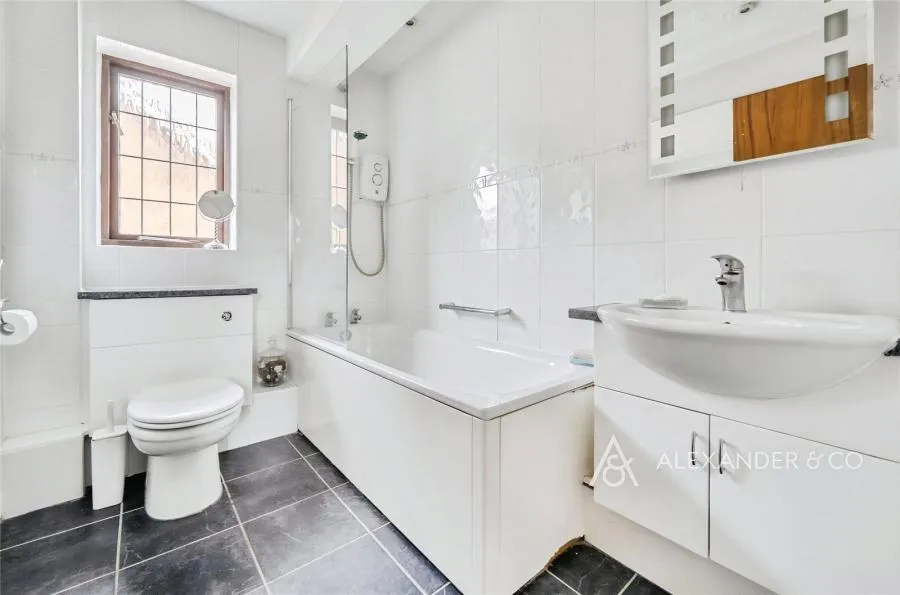 Park Road, Winslow, MK18, photo 13