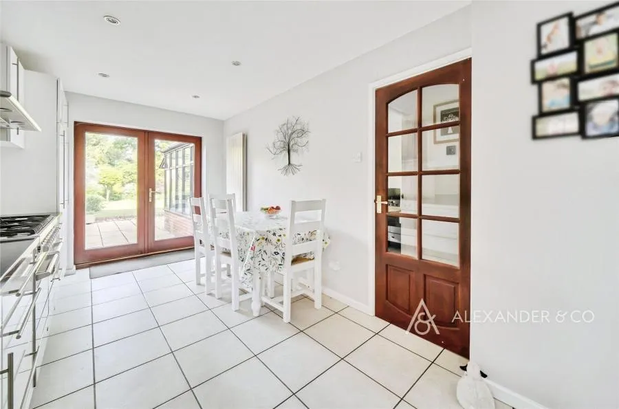 Park Road, Winslow, MK18, photo 24