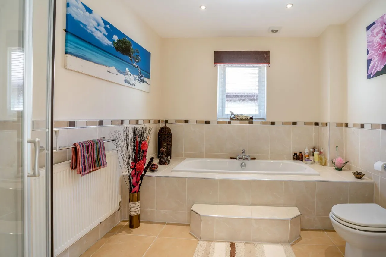 Gellideg Lane, Maesycwmmer, CF82, photo 25