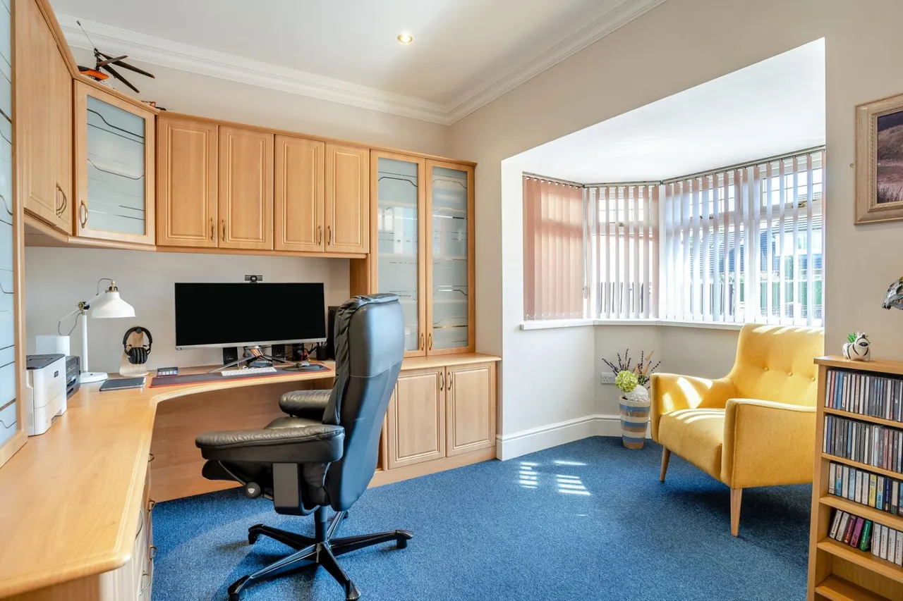Gellideg Lane, Maesycwmmer, CF82, photo 12