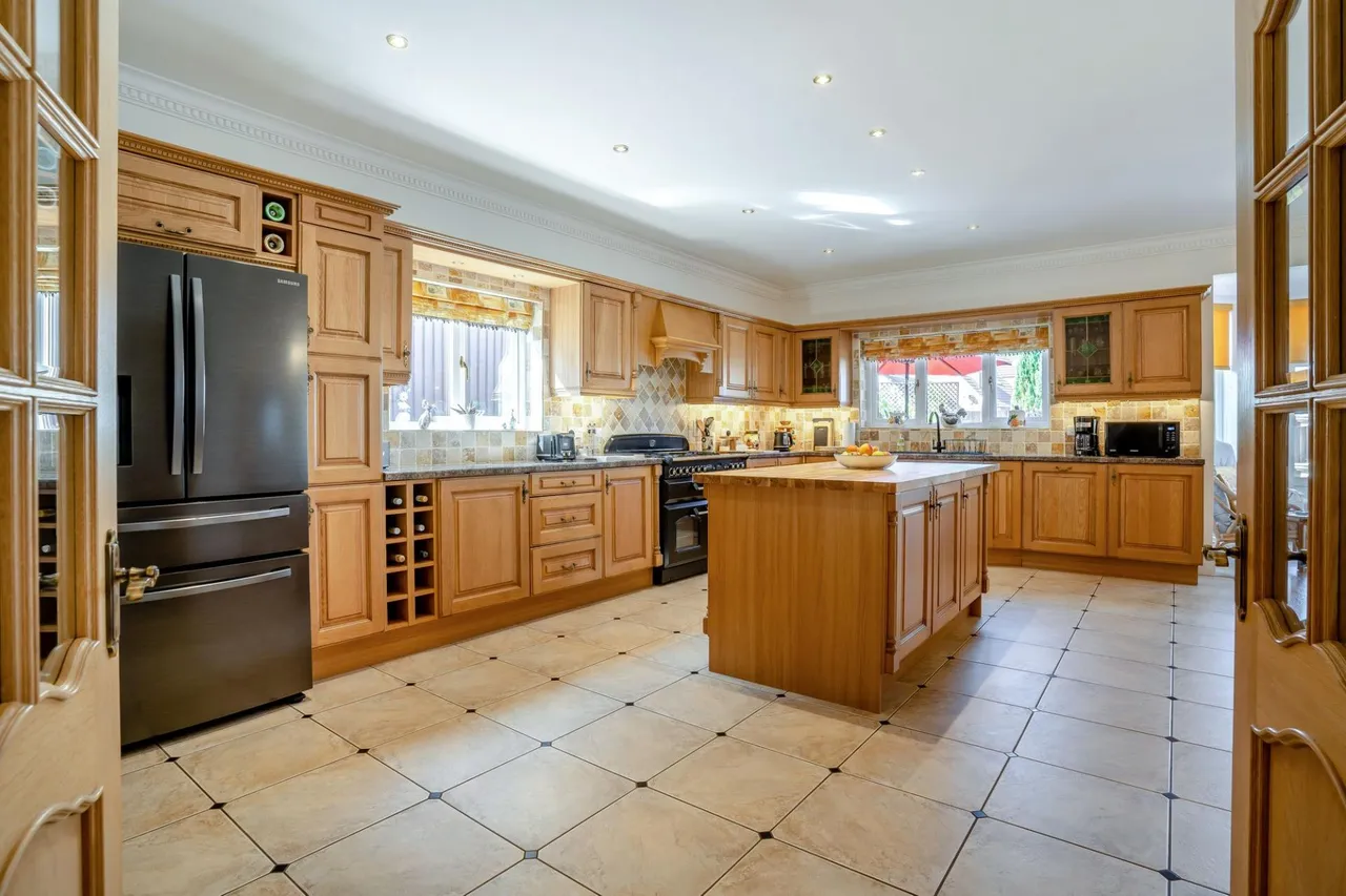 Gellideg Lane, Maesycwmmer, CF82, photo 5
