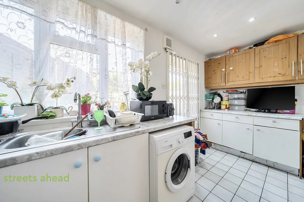 Kynaston Avenue, Thornton Heath, CR7, photo 5