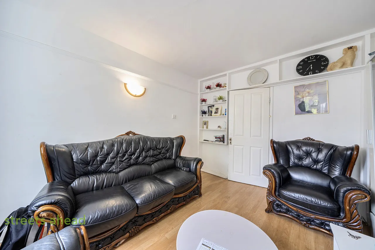Kynaston Avenue, Thornton Heath, CR7, photo 10