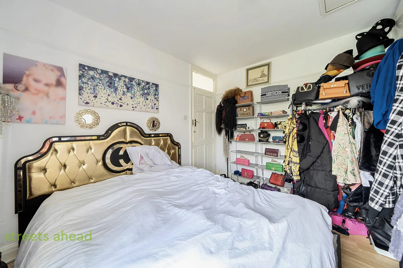 Kynaston Avenue, Thornton Heath, CR7, photo 11