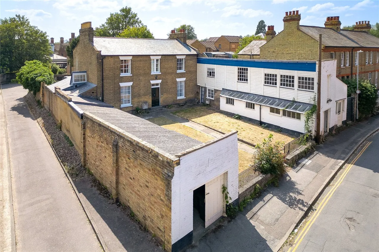 6 bed house for sale, St. Peter's Street, Cambridge, CB3