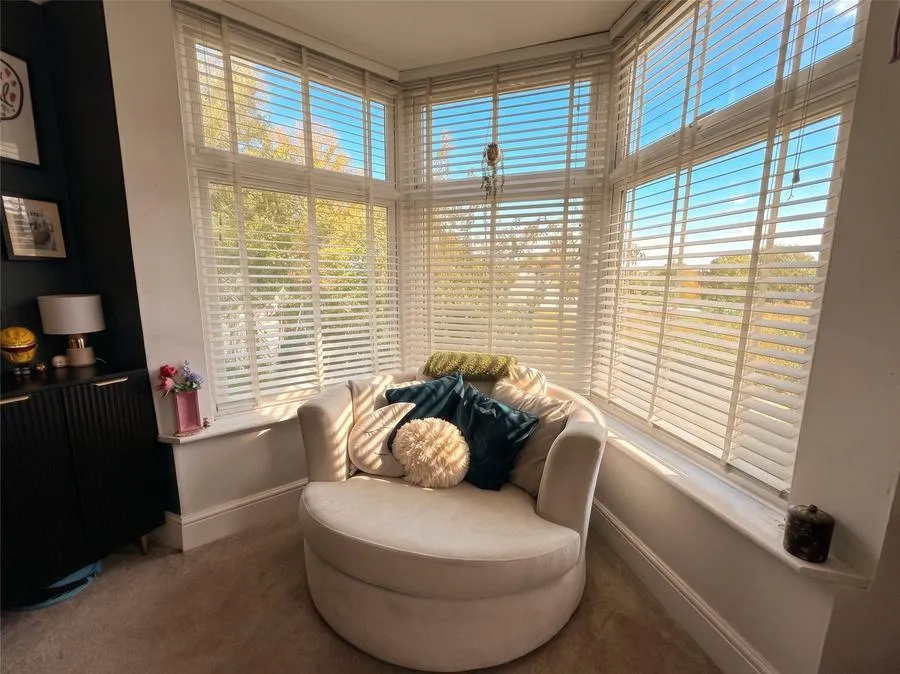 Guildford Road, Bagshot, GU19, photo 15