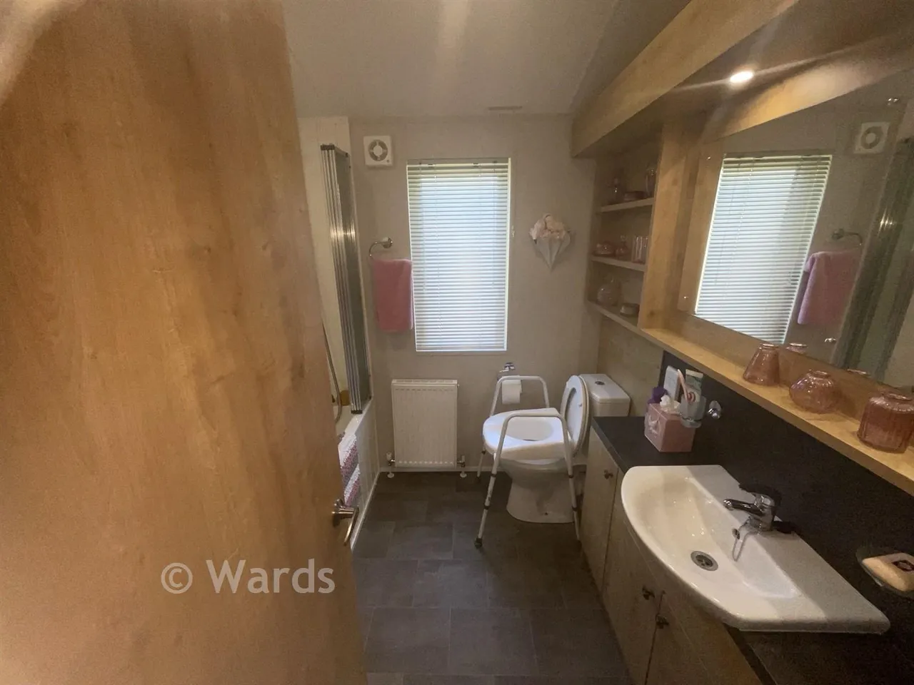 Manston Court Road, Margate, CT12, photo 9