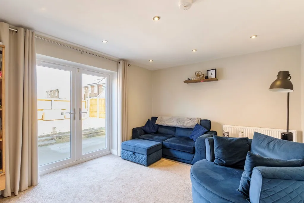 Redgate Place, East Leake, LE12, photo 2