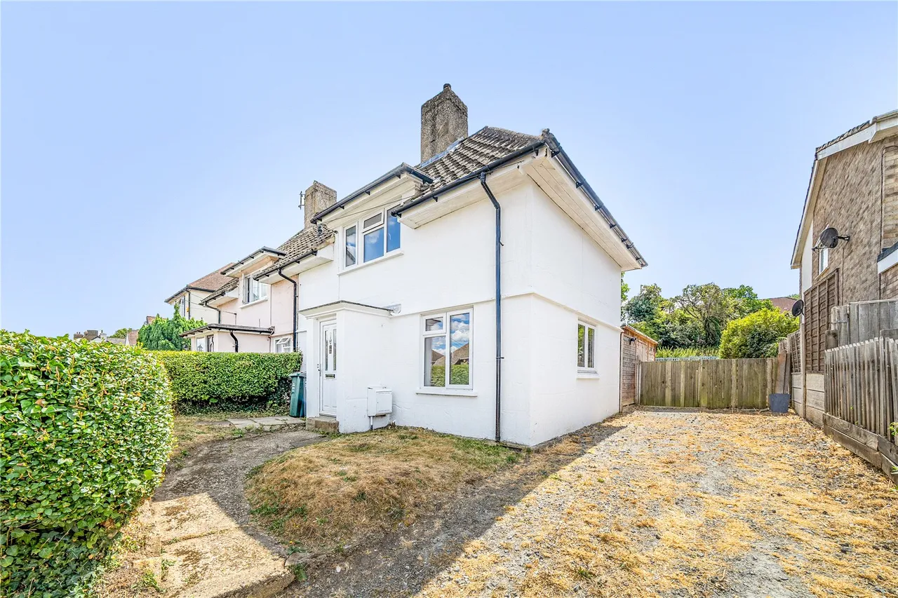 2 bed house to rent — Kent Road, Longfield, DA3