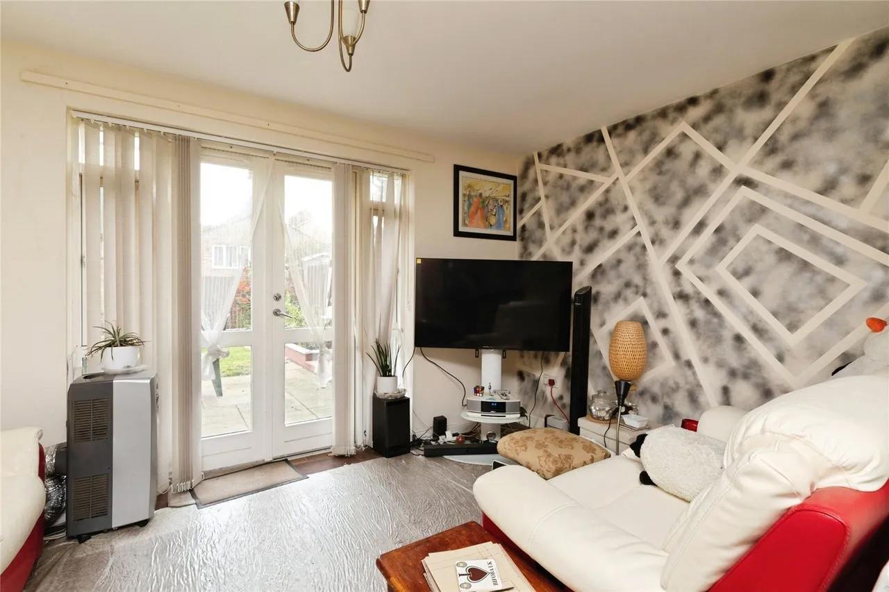 Birch Grove, London, E11, photo 5