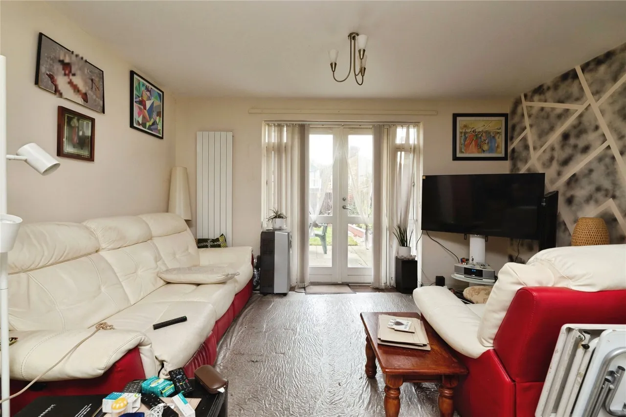 Birch Grove, London, E11, photo 4
