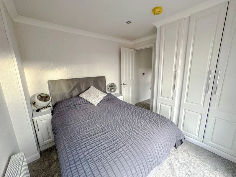 Weybridge Park Estate Weybridge Road, Addlestone KT15 2RF, photo 6