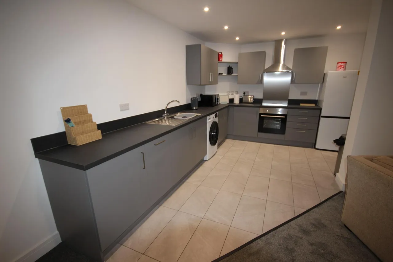Horninglow Street, Burton upon Trent, DE14, photo 4
