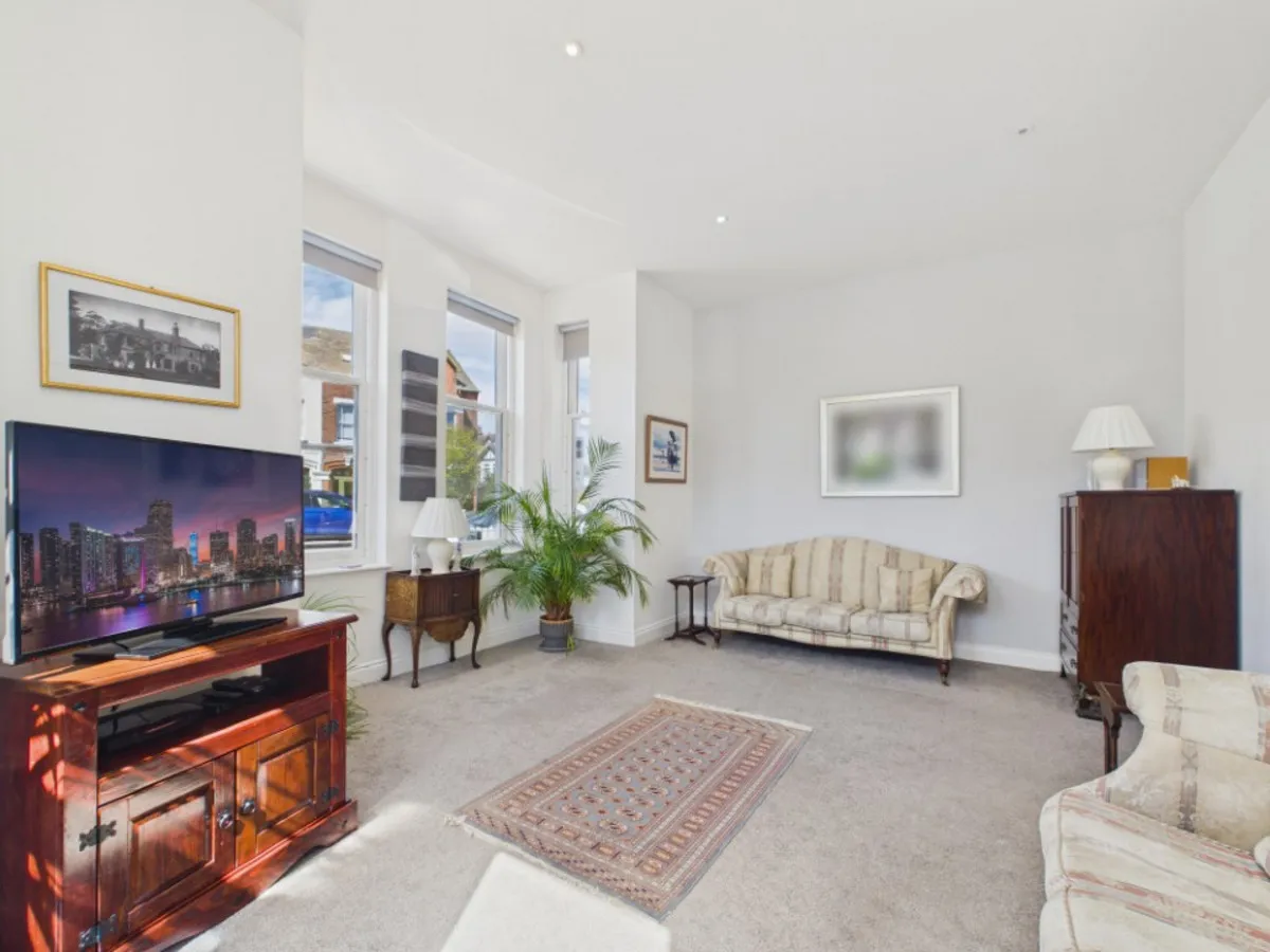 Lyndhurst Road, Lowestoft, photo 3