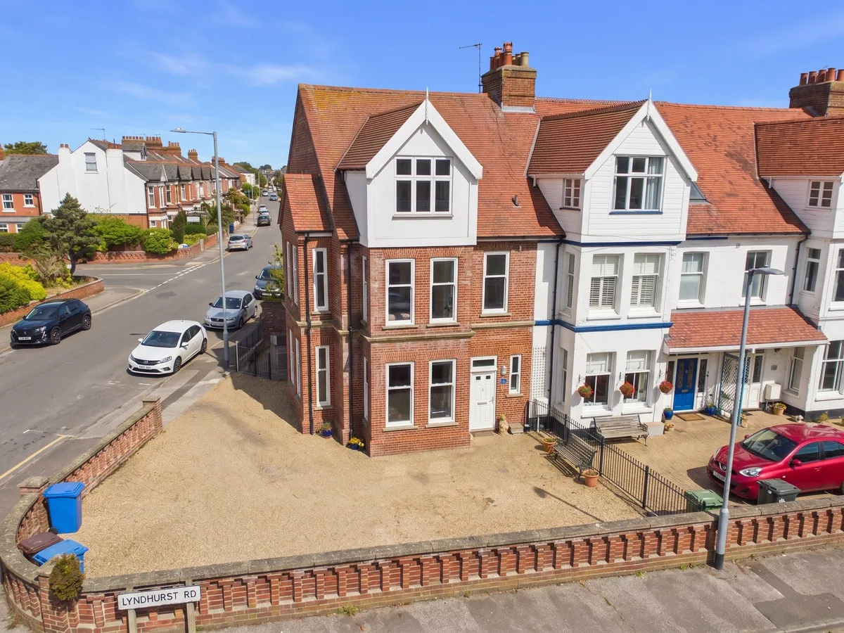 4 bed house for sale, Lyndhurst Road, Lowestoft