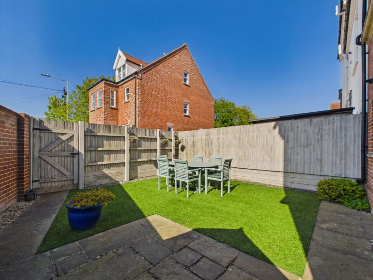 Lyndhurst Road, Lowestoft, photo 28