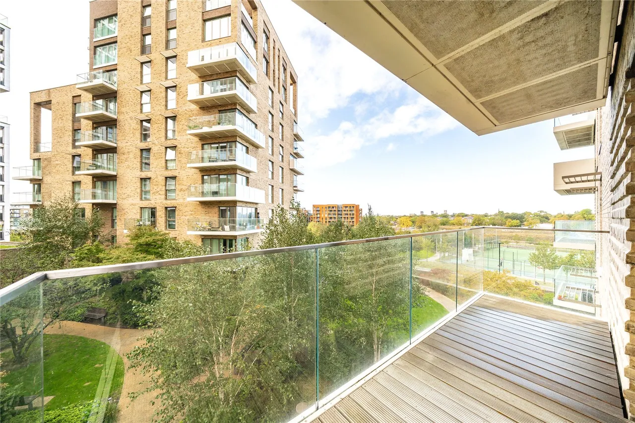 Kidbrooke Park Road, London, SE3, photo 6